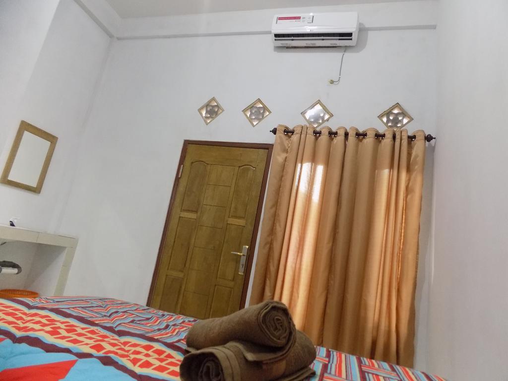 Defa Homestay Kuta  Екстериор снимка